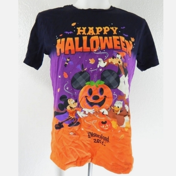 Disneyland Halloween 2021 Graphic Tee - Picture 1 of 3